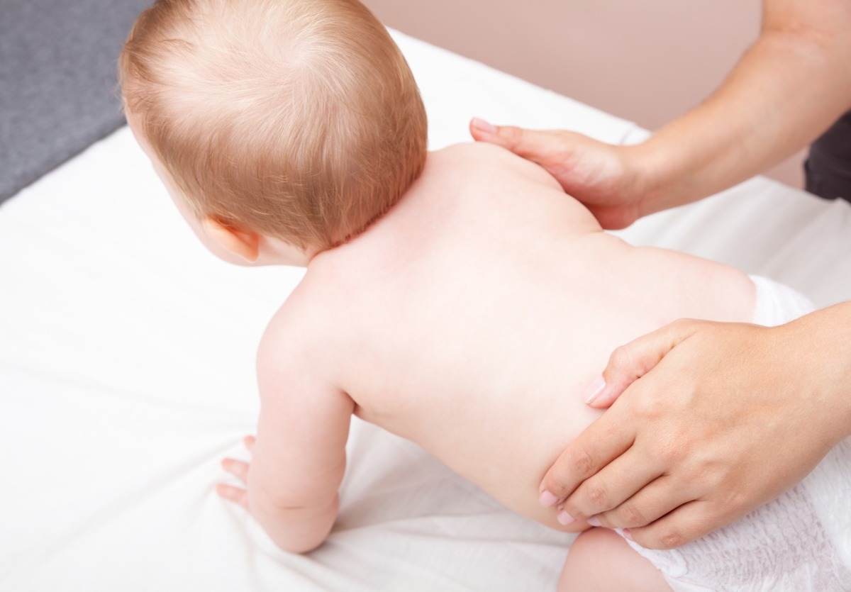 Comment se passent les séances d’ostéopathie pour bébé ?